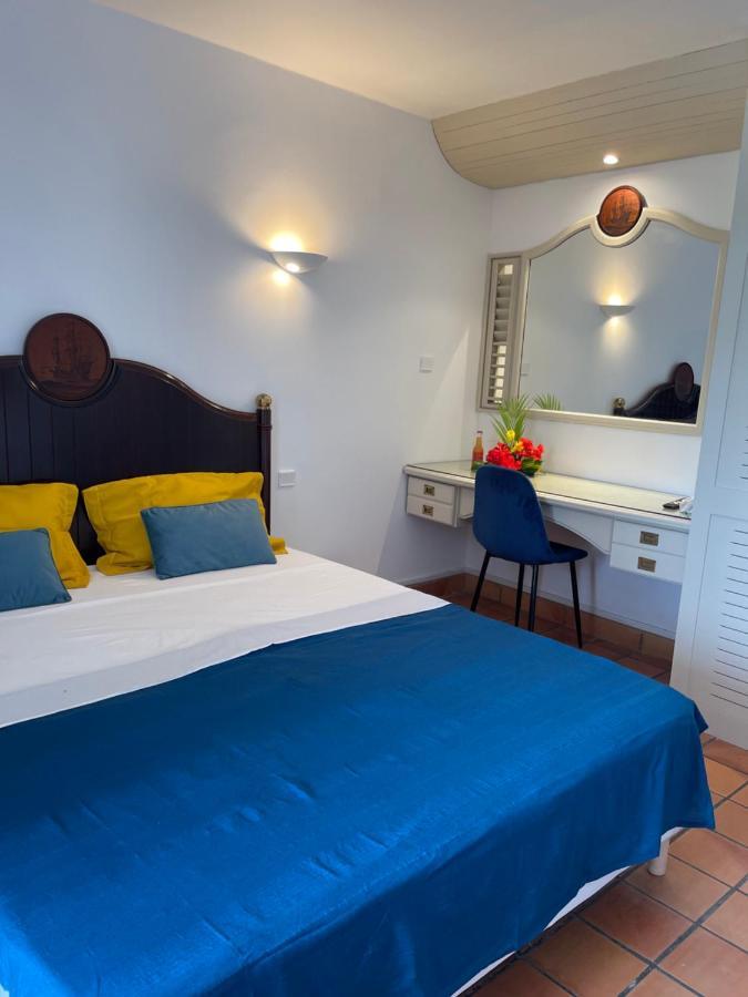Appartement Vue Mer A 2 Minutes A Pied Des Plages Tartane Trinite  Esterno foto